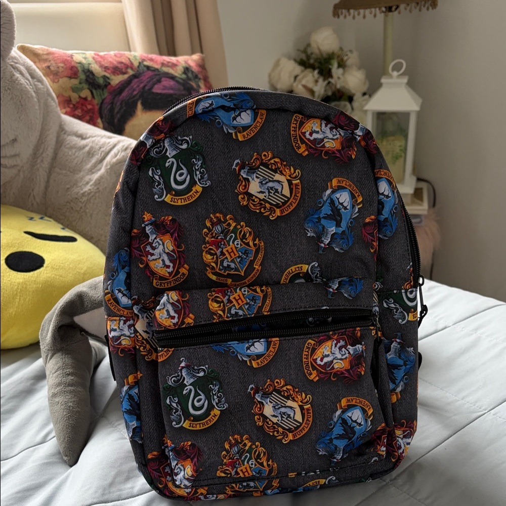 Wizarding World Crest Backpack